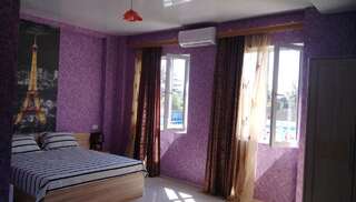 Отель Hotel Golden Fleece Кутаиси Трехместный номер Делюкс-2