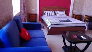 Отель Hotel Golden Fleece Кутаиси Двухместный номер Делюкс с 1 кроватью-1
